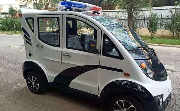 措美警用巡逻车